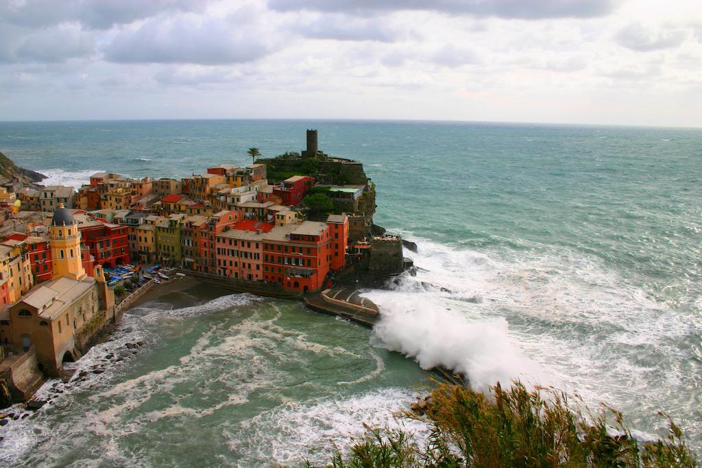 Vernazza Vacation Bilik gambar
